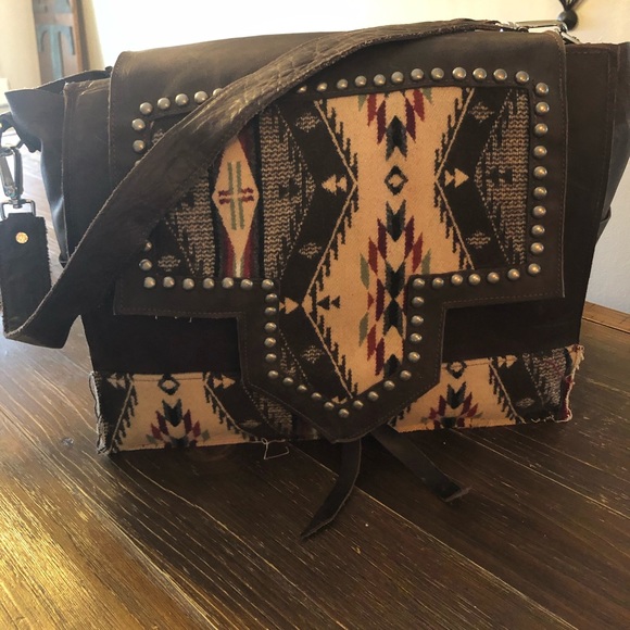 Crimson willow tote - Picture 1 of 7